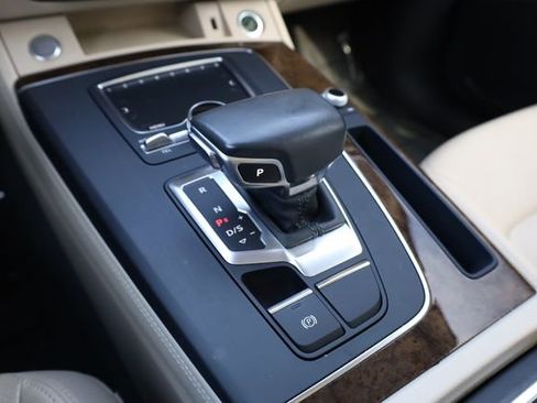 Used 2019 Audi Q5 2.0T Premium Plus w/ Premium Plus Package image 20