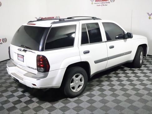 Used 2003 Chevrolet TrailBlazer LS w/ Preferred Equipment Group AWD/4WD image 4