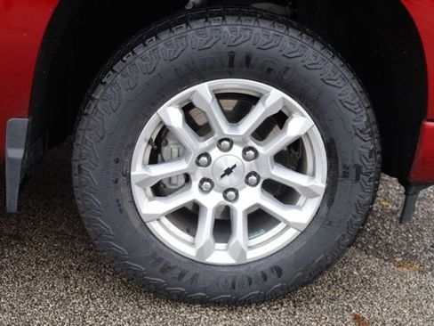 Used 2023 Chevrolet Silverado 1500 RST image 10