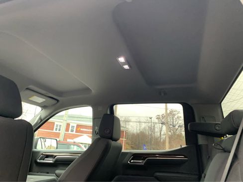 Used 2024 GMC Sierra 1500 Elevation image 23