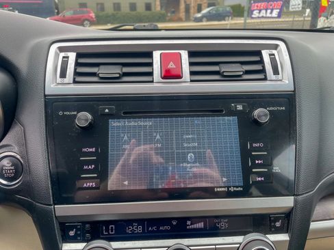 Used 2016 Subaru Outback 2.5i Limited image 22