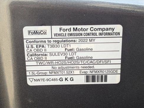 Used 2022 Ford Escape SE w/ SE Sport Appearance Package image 25