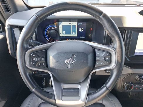Used 2022 Ford Bronco Black Diamond AWD/4WD image 17