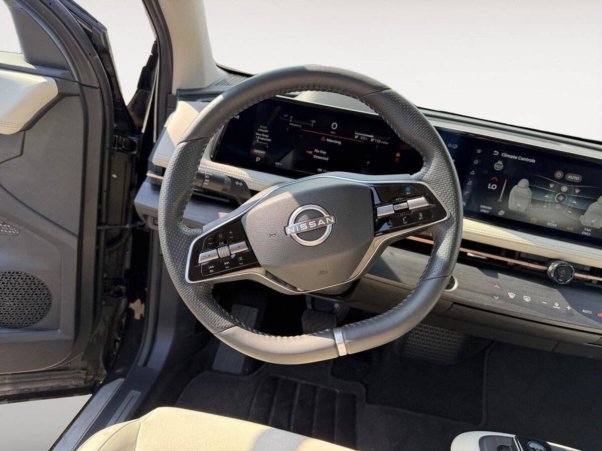 Used 2024 Nissan Ariya AWD image 12