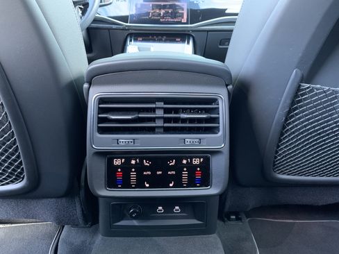 Certified 2025 Audi Q7 2.0T Premium Plus w/ Premium Plus Package image 28