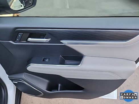 Used 2024 GMC Acadia Elevation w/ Luxury Package image 26