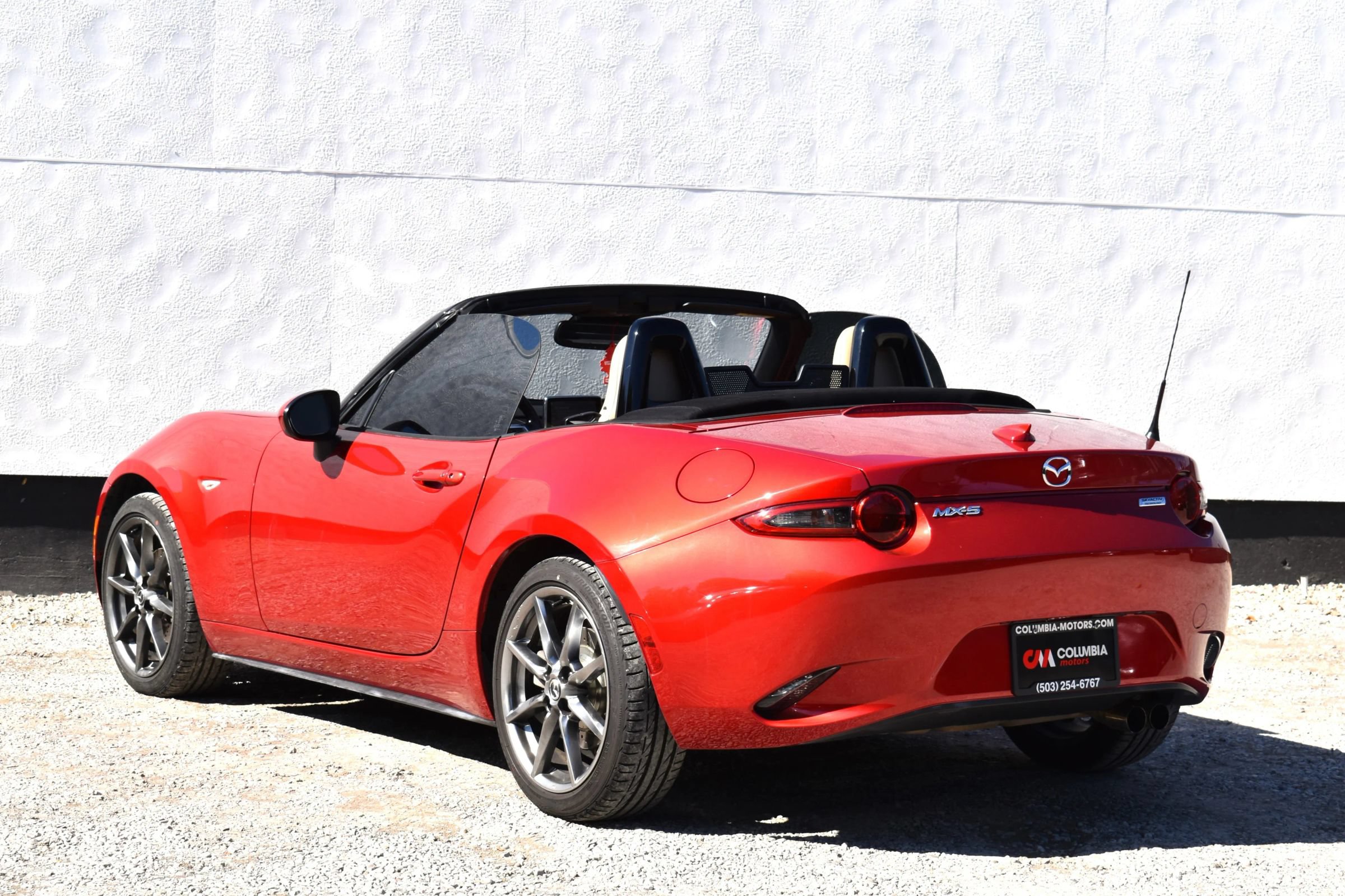 Used 2016 MAZDA MX-5 Miata Grand Touring RWD image 4