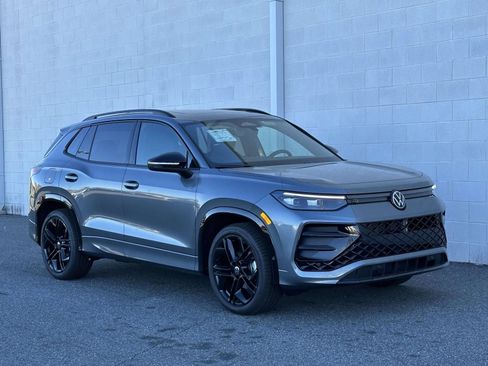 New 2026 Volkswagen Tiguan SE R-Line image 9