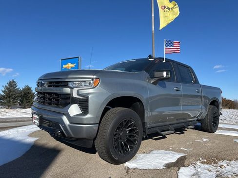 Used 2025 Chevrolet Silverado 1500 RST w/ Convenience Package II image 14