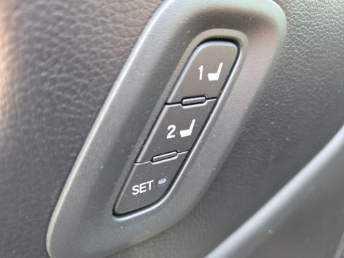 Used 2025 Honda Pilot TrailSport image 37