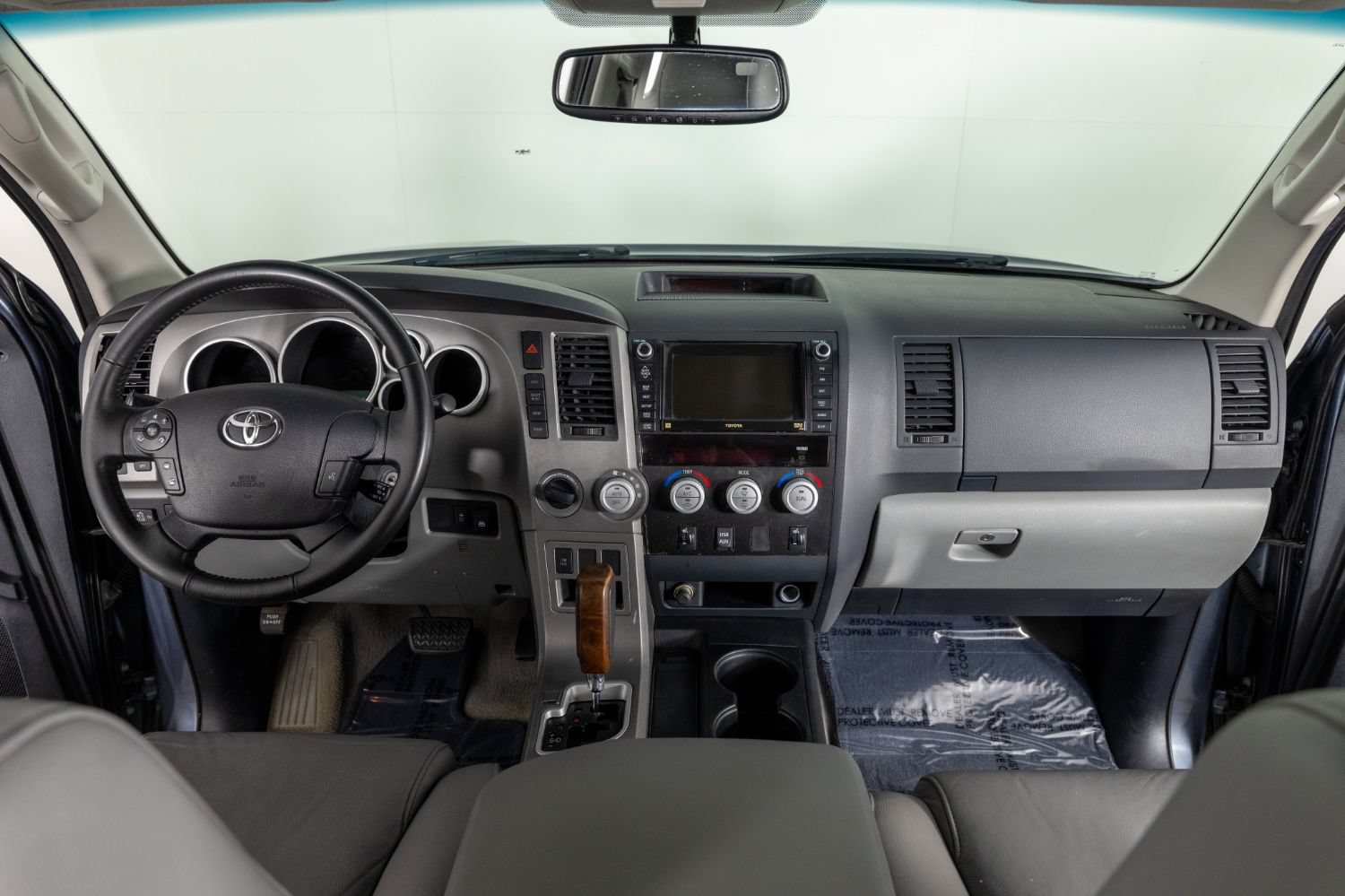 Used 2010 Toyota Tundra Limited w/ Memory Pkg AWD/4WD image 35