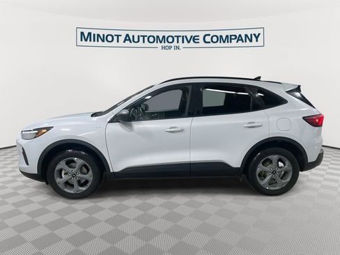 Used 2025 Ford Escape ST-Line image 5