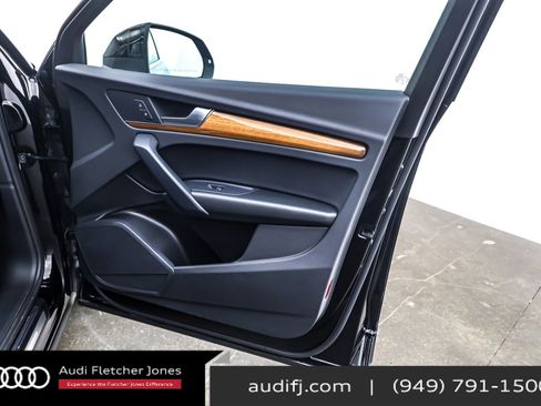 Used 2023 Audi Q5 2.0T Premium w/ Convenience Package image 23