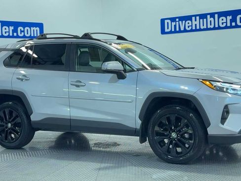 Used 2024 Toyota RAV4 XLE Premium FWD image 9