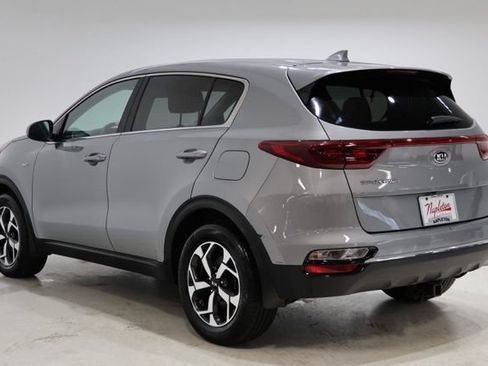 Used 2022 Kia Sportage LX AWD/4WD image 6