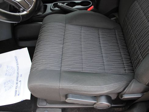 Used 2011 Jeep Wrangler Rubicon w/ PWR Convenience Group AWD/4WD image 9