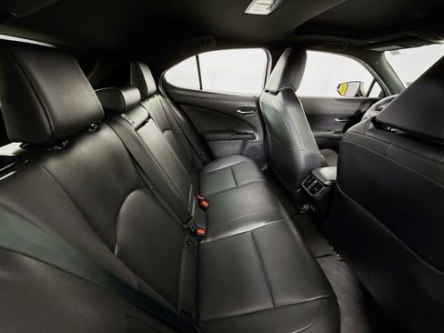 Used 2024 Lexus UX 250h FWD image 28