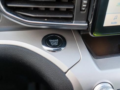 Used 2024 Ford Explorer XLT w/ Equipment Group 202A image 25