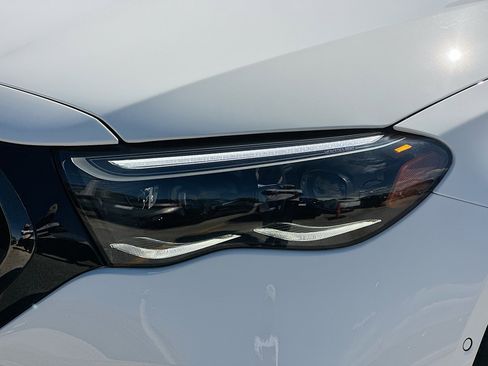 Used 2025 Mercedes-Benz E 53 AMG e 4MATIC Sedan image 38