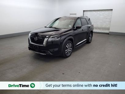 Used 2022 Nissan Pathfinder Platinum w/ Lighting Package (N93)