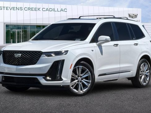 Certified 2024 Cadillac XT6 Premium Luxury AWD/4WD image 7