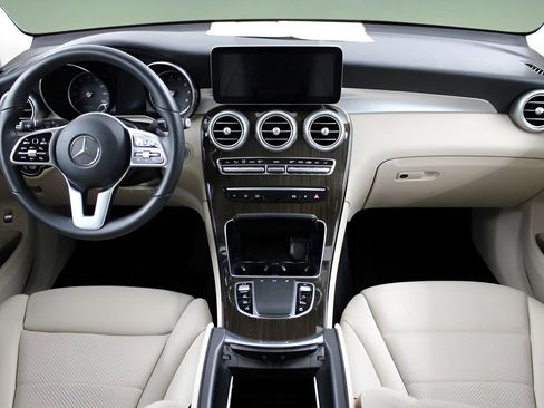 Used 2022 Mercedes-Benz GLC 300 image 25