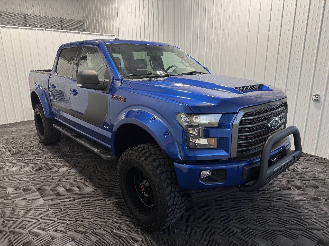 Used 2017 Ford F150 XLT w/ Equipment Group 302A Luxury AWD/4WD image 2