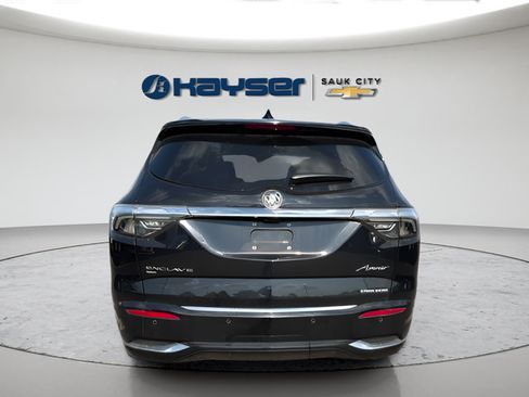 Used 2024 Buick Enclave Avenir AWD/4WD image 6