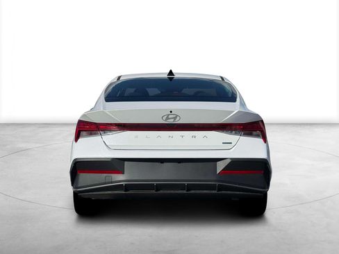 New 2026 Hyundai Elantra Blue image 6