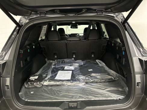 New 2026 Subaru Outback Limited AWD/4WD image 10