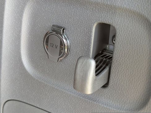 New 2025 Volkswagen ID. Buzz Pro S Plus image 35