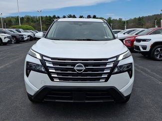 Used 2024 Nissan Rogue SV video 2