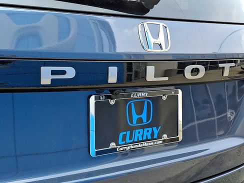 New 2026 Honda Pilot Touring image 10