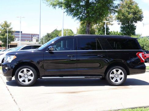 Used 2020 Ford Expedition Max XLT w/ Equipment Group 202A RWD image 3