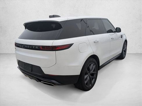 Used 2024 Land Rover Range Rover Sport SE AWD/4WD image 5