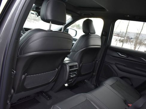 New 2025 Jeep Grand Cherokee Altitude AWD/4WD image 27
