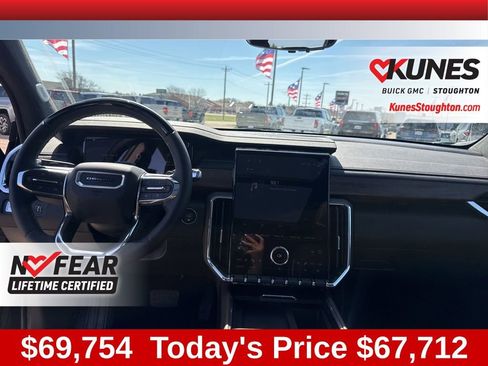 New 2026 GMC Acadia Denali Ultimate w/ LPO, Floor Liner Package AWD/4WD image 45