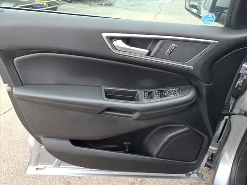 Used 2024 Ford Edge SEL w/ Convenience Package image 12