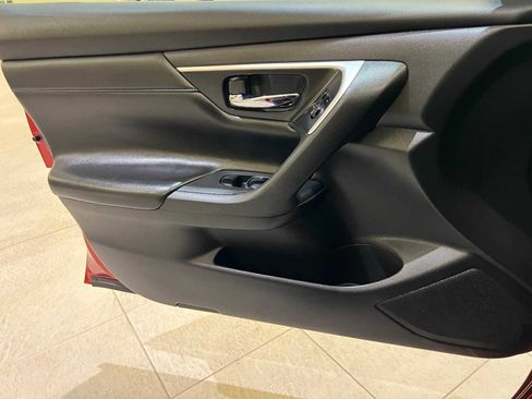 Used 2018 Nissan Altima 2.5 SR image 16