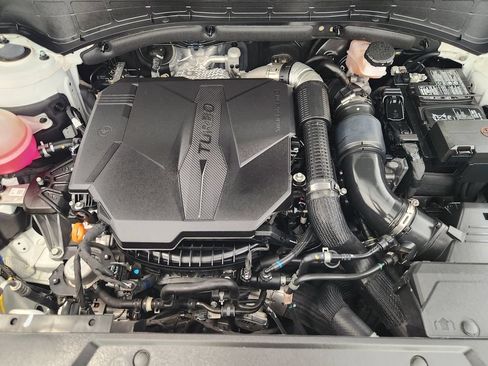 Used 2024 Hyundai Santa Fe Calligraphy FWD image 32