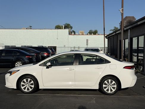 Used 2024 Toyota Corolla LE FWD image 4