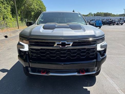 Used 2024 Chevrolet Silverado 1500 ZR2 w/ Technology Package AWD/4WD image 8