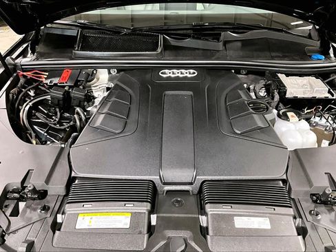 Used 2019 Audi Q7 3.0T Premium Plus w/ Premium Plus Package AWD/4WD image 32
