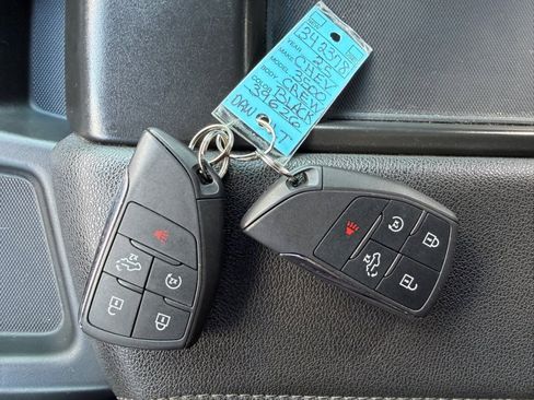 Used 2025 Chevrolet Silverado 3500 LT w/ Safety Package image 36