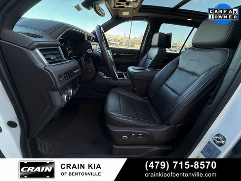 Used 2021 GMC Yukon Denali w/ Denali Premium Package image 22
