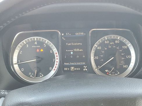 Used 2019 Nissan Titan SL w/ Chrome Package image 37