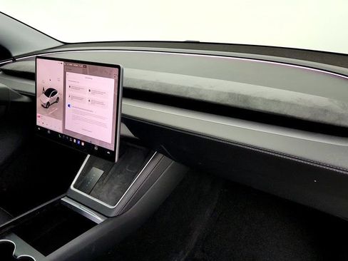 Used 2026 Tesla Model Y AWD image 27