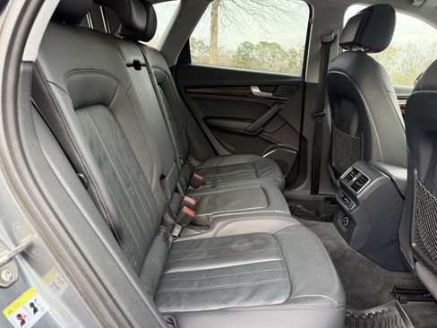 Used 2018 Audi Q5 2.0T Premium image 39