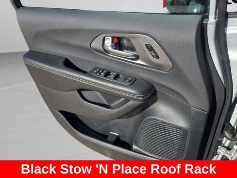 New 2026 Chrysler Pacifica Select w/ S Appearance Package image 12