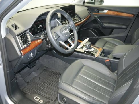 Certified 2023 Audi Q5 2.0T Premium Plus w/ Premium Plus Package AWD/4WD image 7